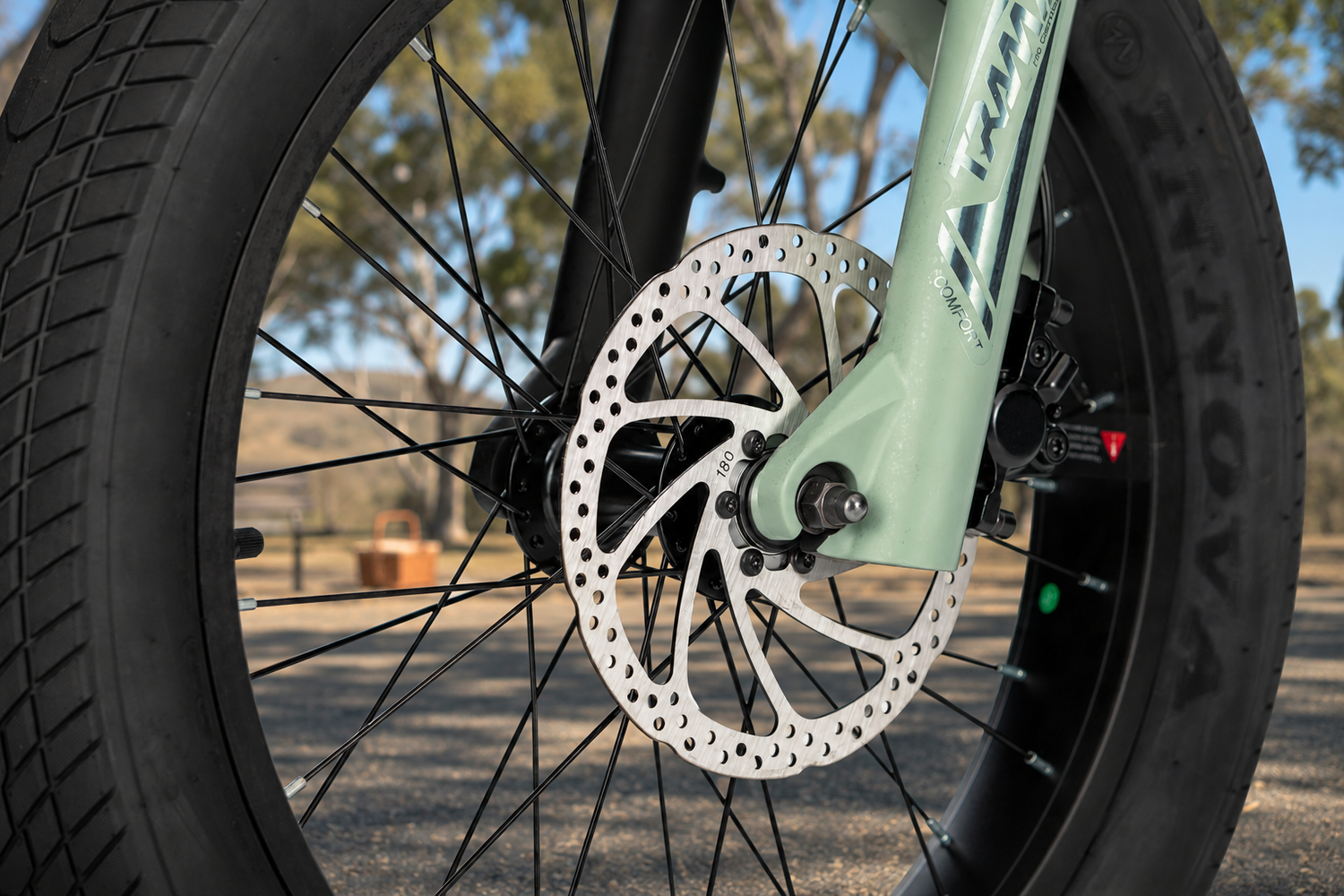 Hydraulic disc brakes